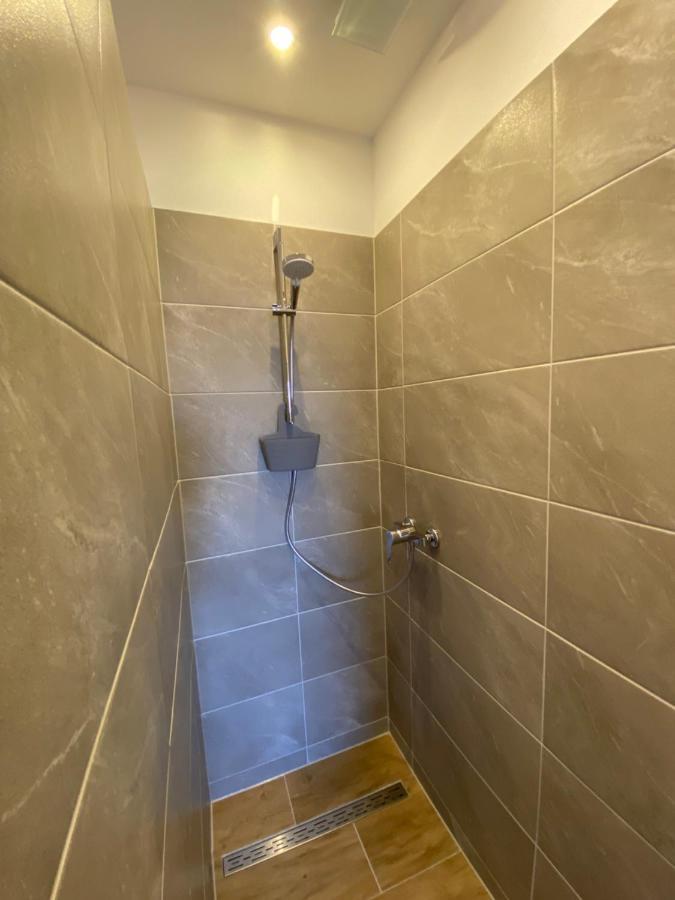 Grosses Doppelzimmer Mit Eigenem Bad Und Kuehlschrank, Frisch Saniert Friedrichskoog Ngoại thất bức ảnh